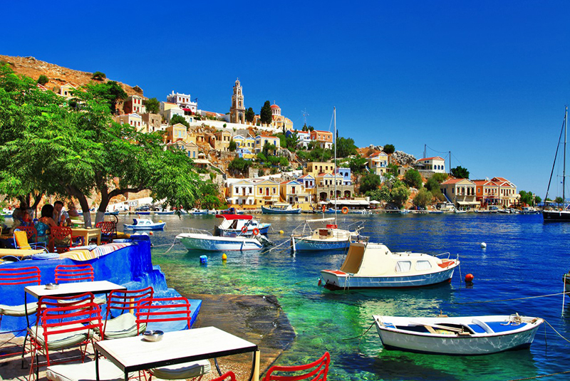 lutraki1